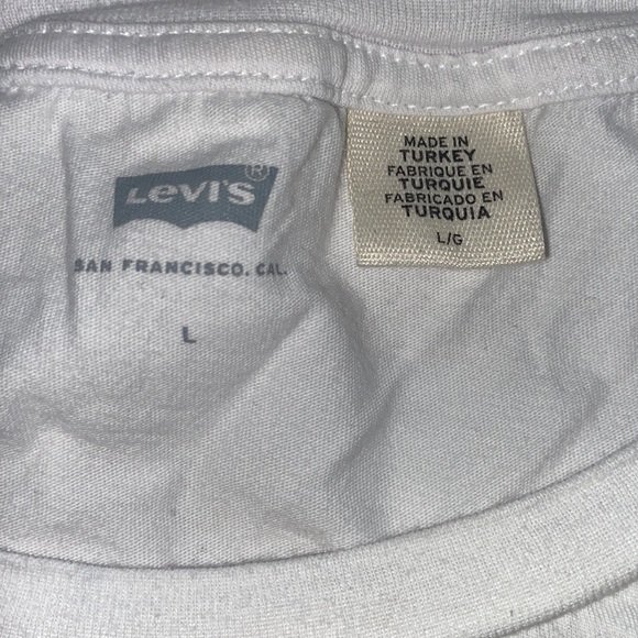 Levi’s white and red shirt large ❤️🤍 - Picture 3 of 4